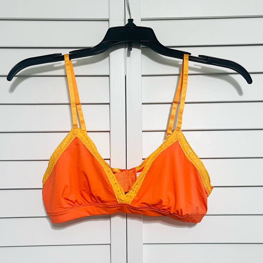 Aerie Bralette NWT Size Medium